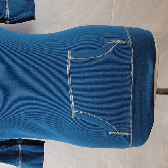 Tee Shop ShortSleeve Hoodie Size Medium Blue - Picture 2 of 8